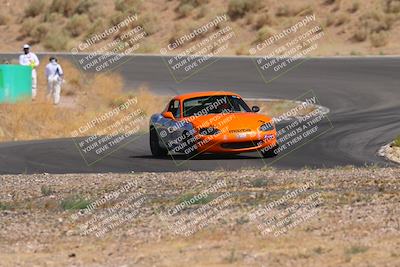 media/Jun-01-2025-CalClub SCCA (Sun) [[eae223c5dd]]/Group 5/Qualifying/